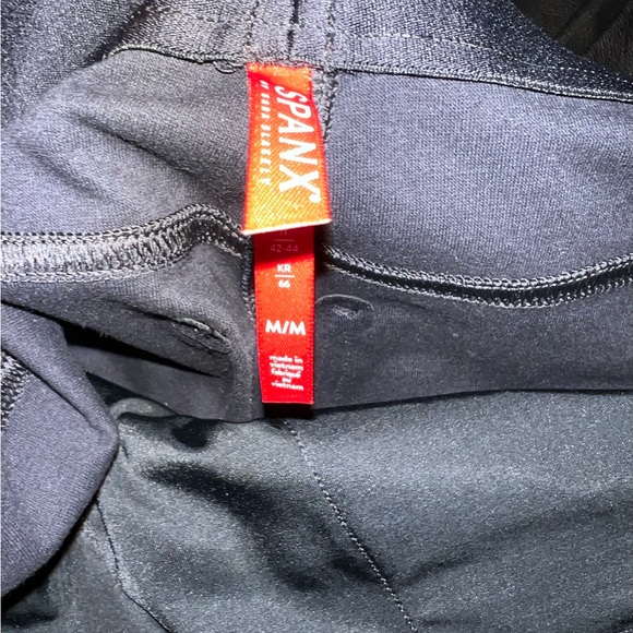 Spanx Leather Like Ankle Skinny Pants Size M - Picture 6 of 7